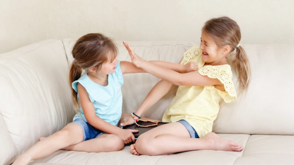 „Das ist meins!“ Müssen Kinder immer teilen?