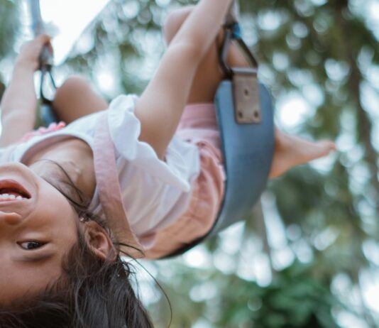 Eltern gewähren ihren Kindern ungewöhnlich viel Freiheit, von Getränkewahl bis Styling.