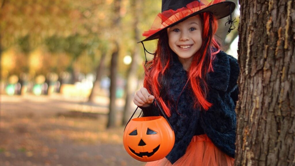 Eltern zeigen stolz ihre Halloween-Tradition – und werden beleidigt