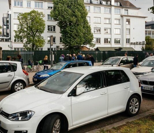 Das Elterntaxi steht in der Kritik - doch für mich gibt es gute Gründe, meine Kinder zur Schule zu fahren.