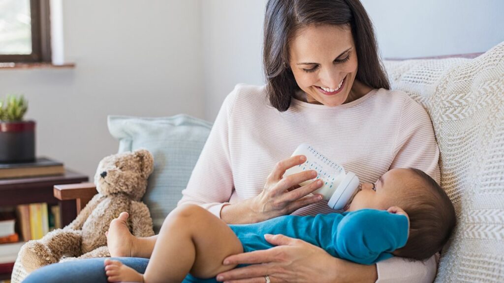 Tageszeit entscheidend: Muttermilch macht müde – oder munter