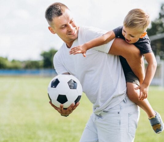 „Mein Mann liebt Fußball.”