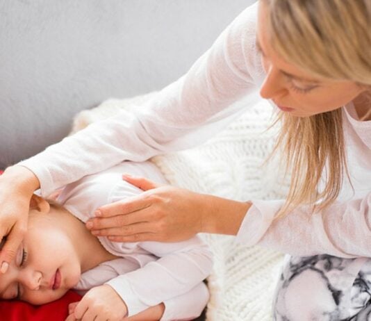 Leider eher unspezifisch: Fieber ist eines der typischen Symptome bei einer Meningits bei KIndern. Foto: Bigstock